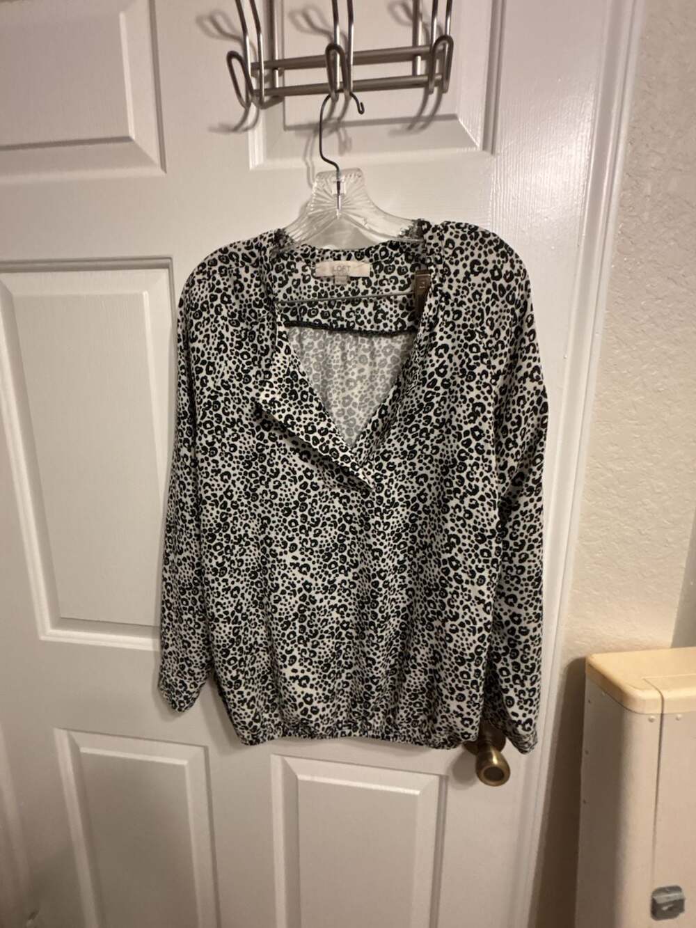 LOFT Ann Taylor Black and White Animal Leopard Print Long Sleeve Blouse